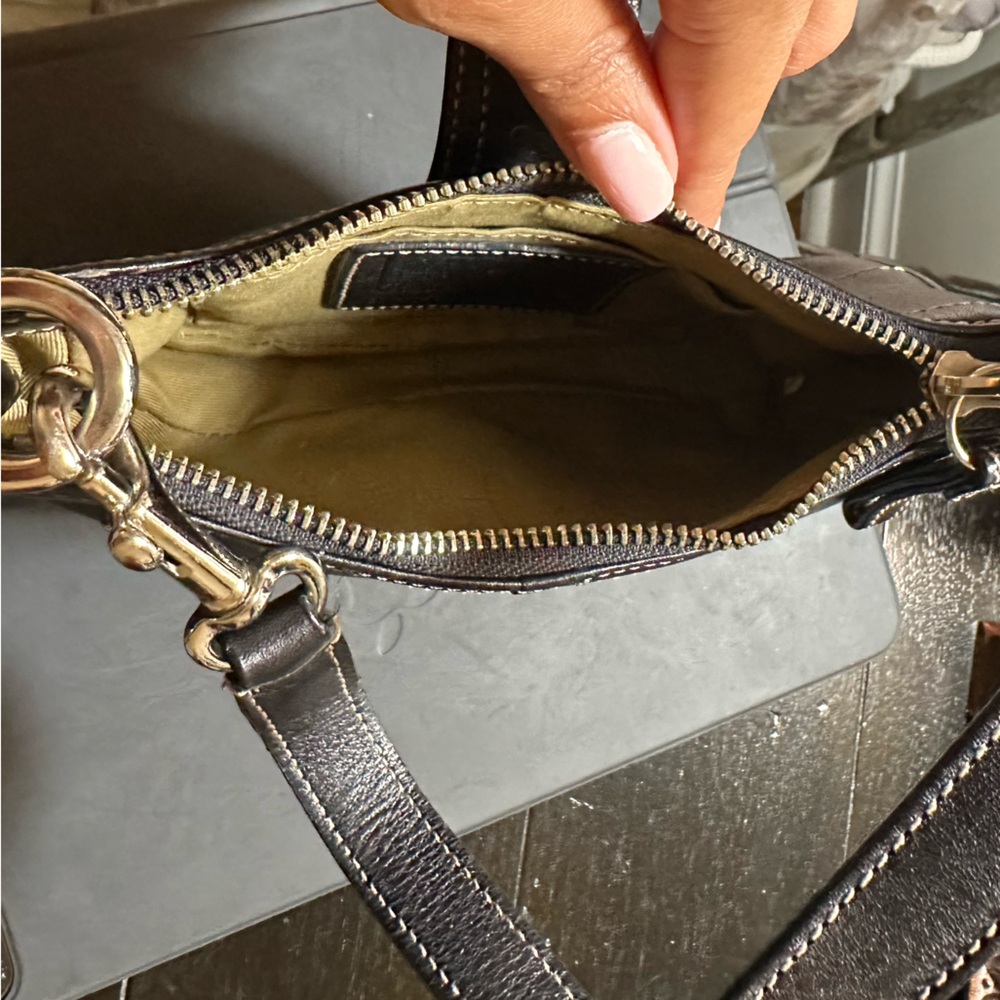 Authentic Mini Coach Hampton Soho Shoulder Bag (#… - image 7